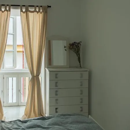 Apartment D-alameda